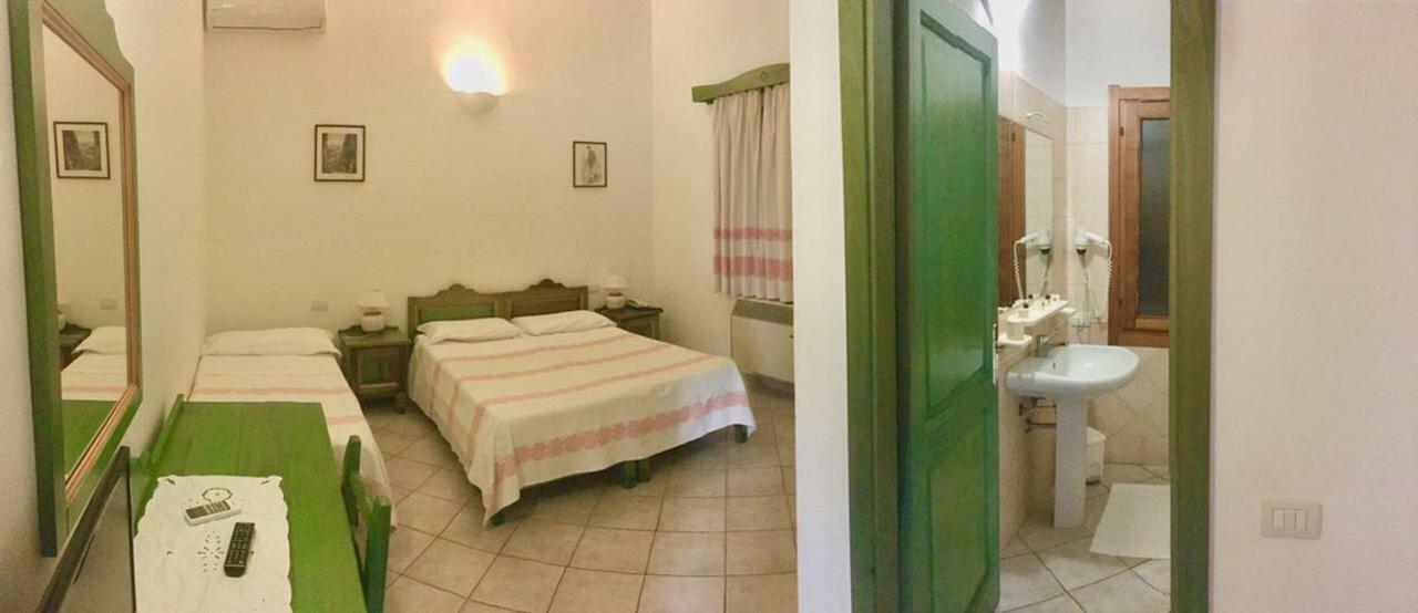 Sant Efisio Hotel Lotzorai Bagian luar foto