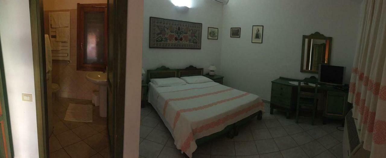 Sant Efisio Hotel Lotzorai Bagian luar foto